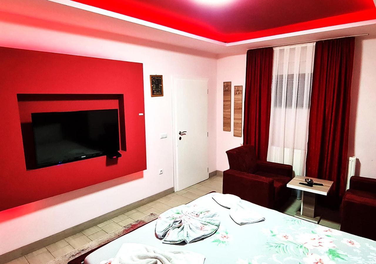 Motel Villa Star Gjilan Екстериор снимка